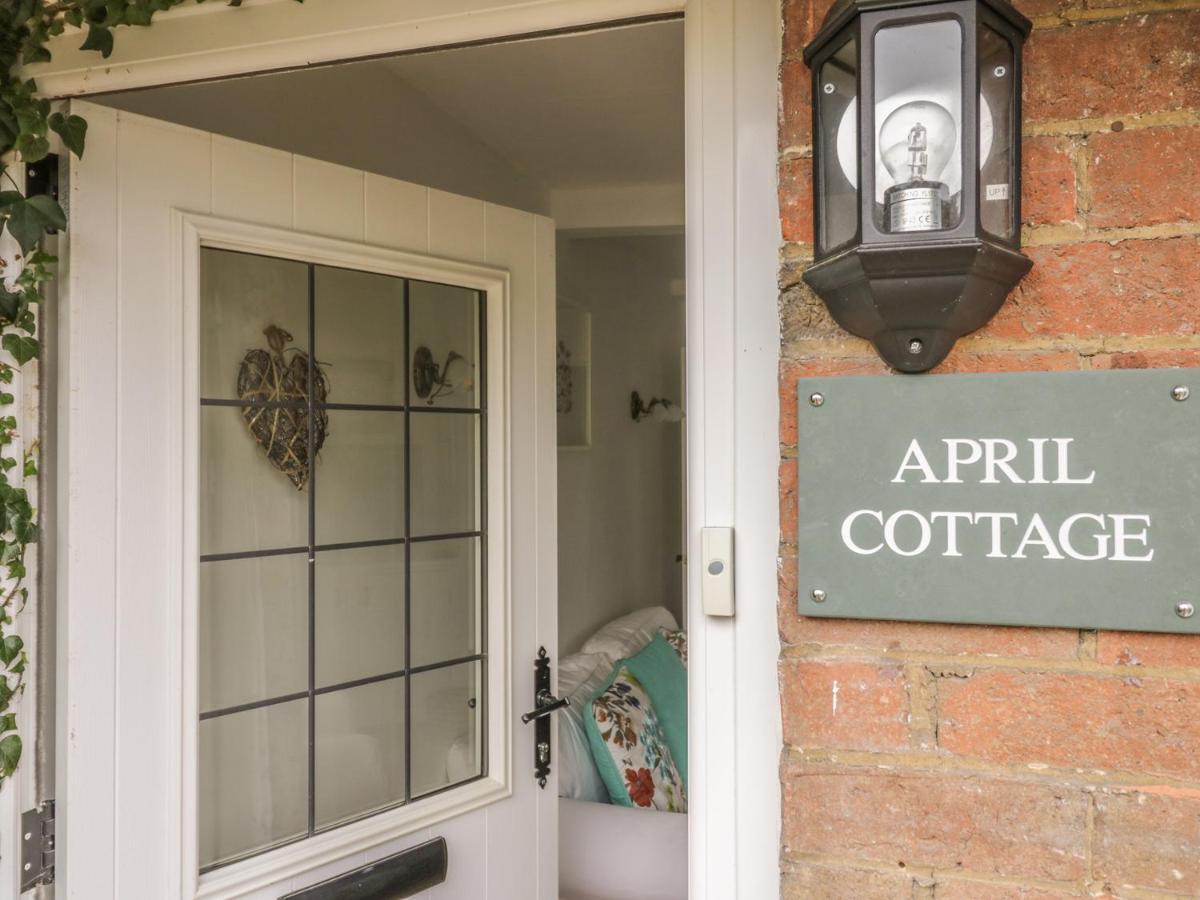 April Cottage Broadway  Eksteriør bilde
